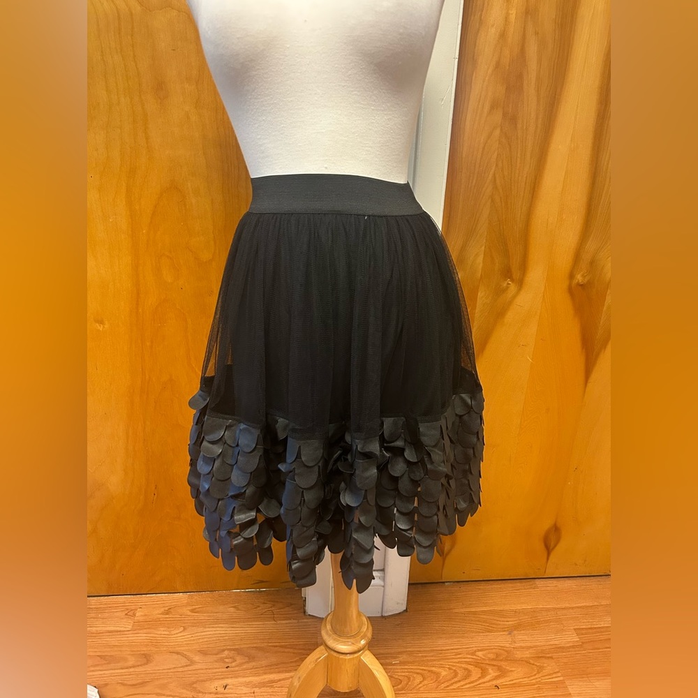 Ark & Co size L black pleather detail skirt